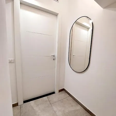 Apartman Esq